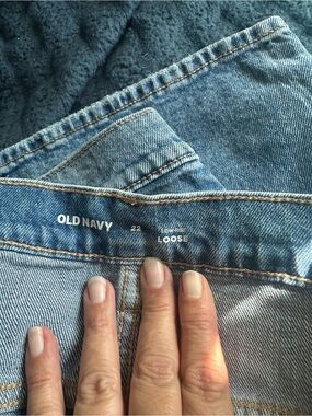 Old Navy Women's Loose Low-Rise Jeans - Medium Blue Wash